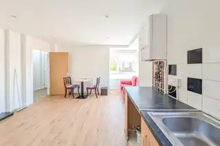 23 Castle Lane MewsImage 4