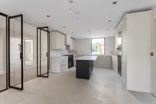 56 Moira Gate ManorImage 3