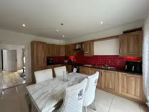 12 Red RowImage 9