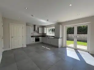 11 The OaksImage 12