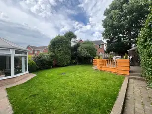 56 Whitethorn AvenueImage 3