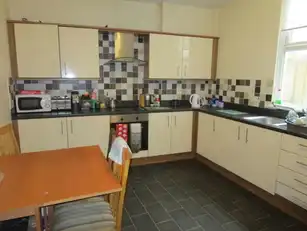 Woodstock Road - Double Bedroom To LetImage 6