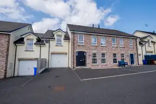 Image 1 for 11 Cloneen Crescent