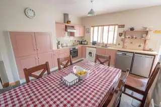 8 Sea Court Mews (Holiday Let)Image 4