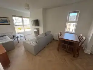 19 West Strand Avenue (Student Let)Image 15