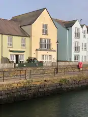 14 The QuayImage 2