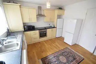 12 Woodvale GardensImage 5