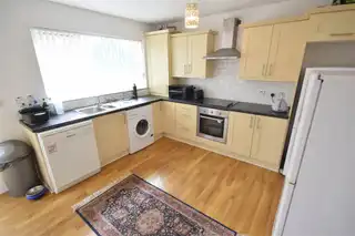 12 Woodvale GardensImage 4