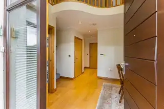 4 Downshire LaneImage 4