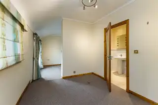 4 Downshire LaneImage 17