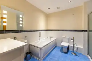 4 Downshire LaneImage 29