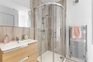 108 Dufferin AvenueImage 16