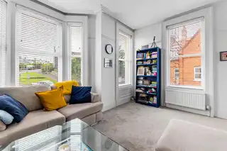 108 Dufferin AvenueImage 14