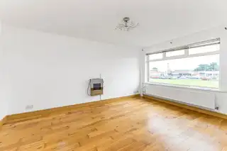 22A Ashbury AvenueImage 3