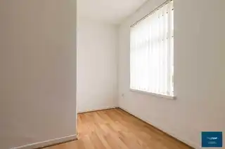 17 The SquareImage 18
