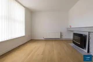 17 The SquareImage 5