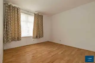 17 The SquareImage 15