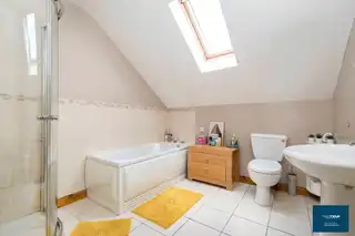38 Burnbrae CourtImage 9