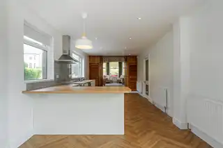 11 Parkmount RoadImage 8
