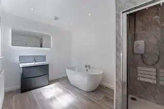 11 Parkmount RoadImage 13