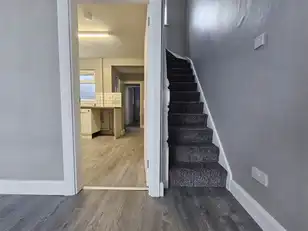 41 Beechmount ParadeImage 7