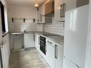 85 Hawthorn StreetImage 5