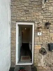 8 Broomhill CourtyardImage 2
