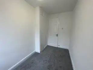 2 Friendly WayImage 8