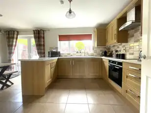 128 Hawthorn GlenImage 6