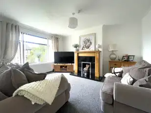 128 Hawthorn GlenImage 4