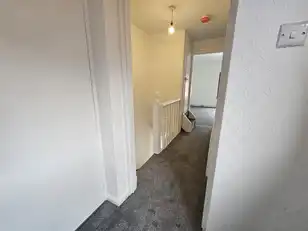 45 Beechmount ParadeImage 8