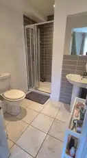 18 Claremont ManseImage 19