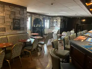 “Newtoun Inn Bar”, 163 Irish Green StreetImage 6