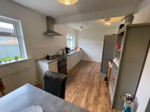 6 Manderley ParkImage 8