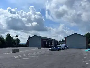 Unit 2 Upper Springfield RoadImage 4