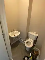 University Street, Room 1Image 11