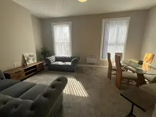 22 University Street, Room 4Image 14