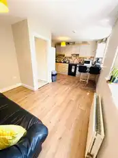 Wolseley Street, Room 4Image 4