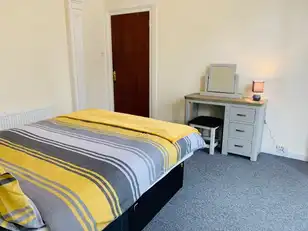 Camden Street, Room 1Image 7