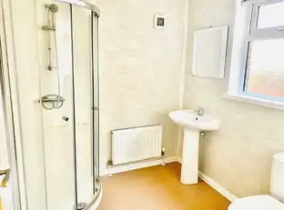 Balfour Avenue, Room 3Image 8