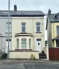 Image 1 for 3 Victoria Road