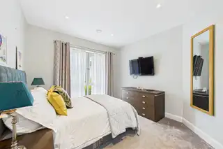 34 The EstuaryImage 21