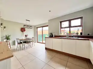 64 Orchard WayImage 12