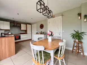 64 Orchard WayImage 9