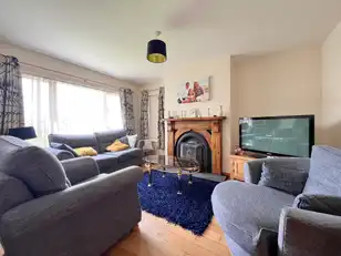 12 Fairlea CloseImage 2