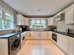 9 Loughview ParkImage 8