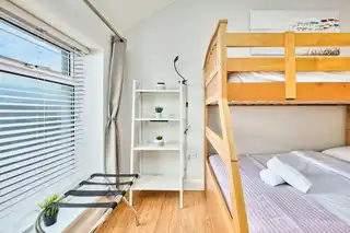 3 54 Eglinton StreetImage 10