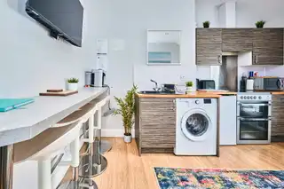 3 54 Eglinton StreetImage 4