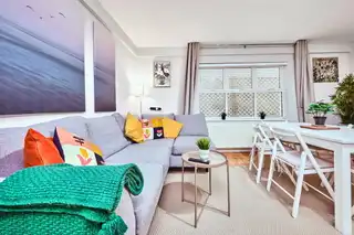 48 Eglinton StreetImage 3