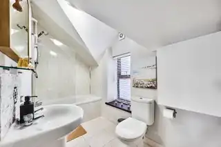 101 Eglinton StreetImage 8